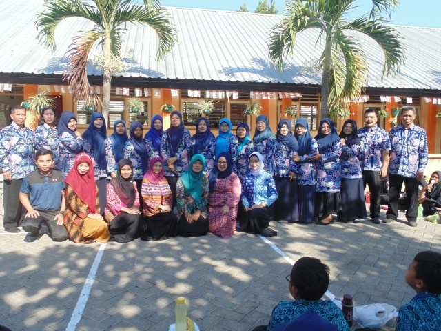 Guru dan Karyawan